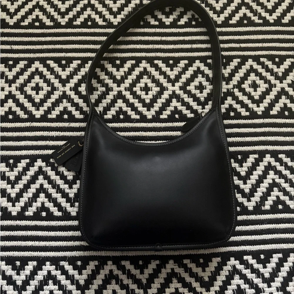 Coach curve zip - Picture 2 of 4